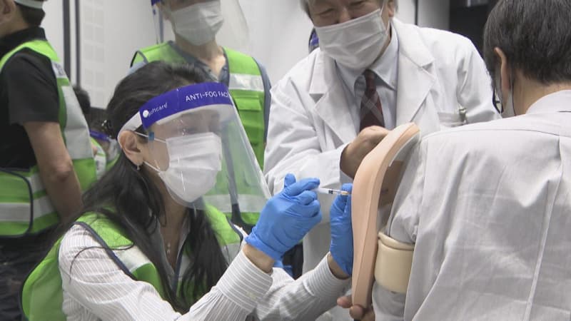 打ち手不足を解消　歯科医師対象にワクチン接種の実技研修　名古屋