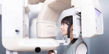 歯科で撮るレントゲンと日本～ニューヨーク間の機内で浴びる放射線量、どちらが少ない？