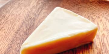 認知症予防にも…歯学博士が教える「虫歯を防ぐチーズの意外な効果」
