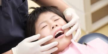 子どもの虫歯治療。今はどんな治療が行われる？銀歯は今も使う？五反田駅前歯医者院長、大木先生に伺いました！